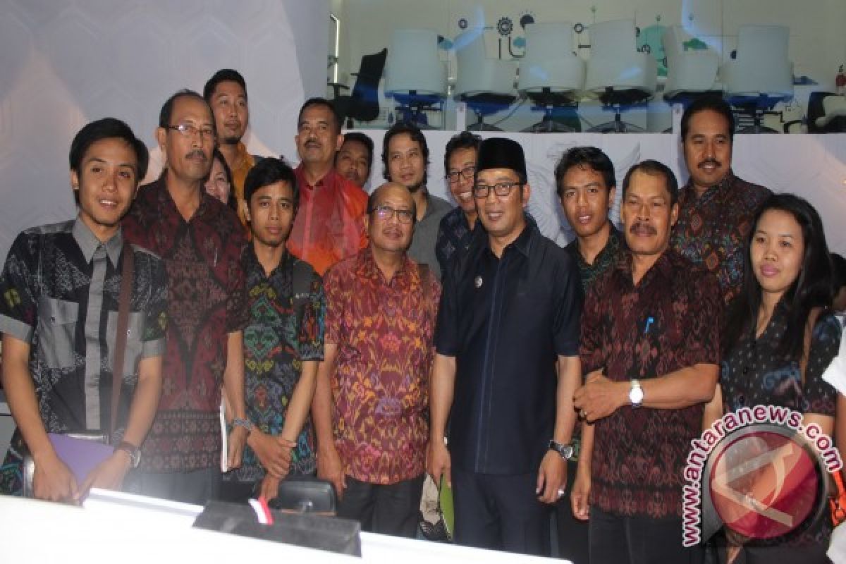 Pemkot Denpasar Studi Banding Ke Bandung 