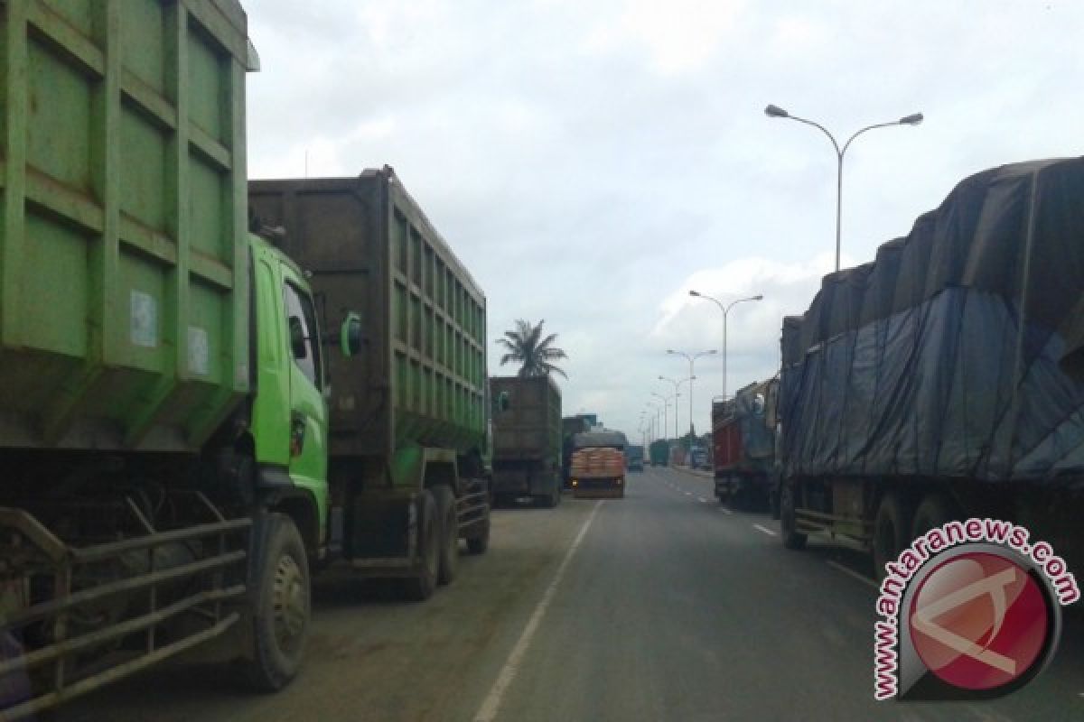 Bagus ! Pemkab Waykanan larang truk batu bara melintasi daerahnya