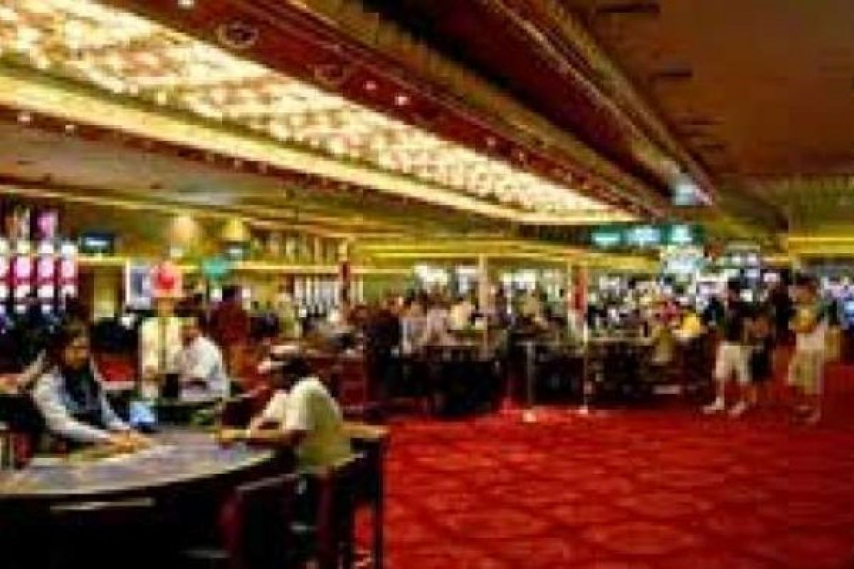 Ribuan pegawai kasino NagaWorld yang mogok di Kamboja kembali bekerja