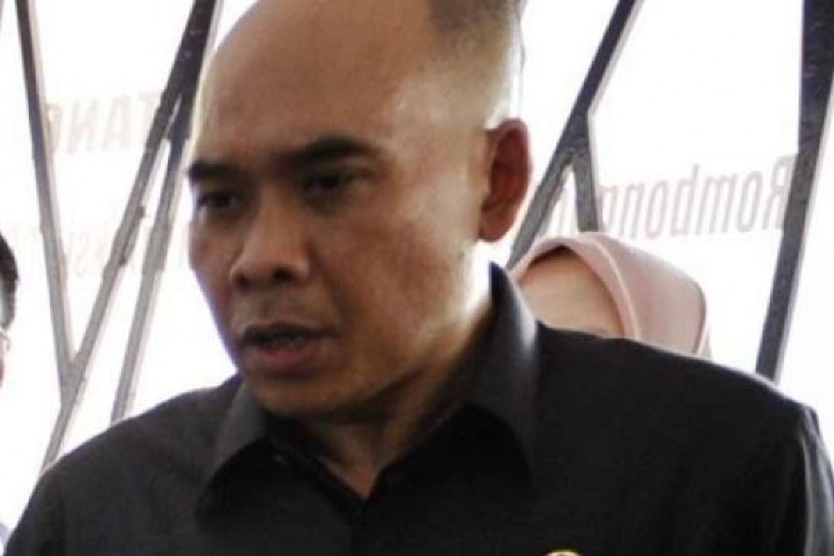  Legislator Asal Sukabumi Gelar Lomba Mengasah Batu Akik