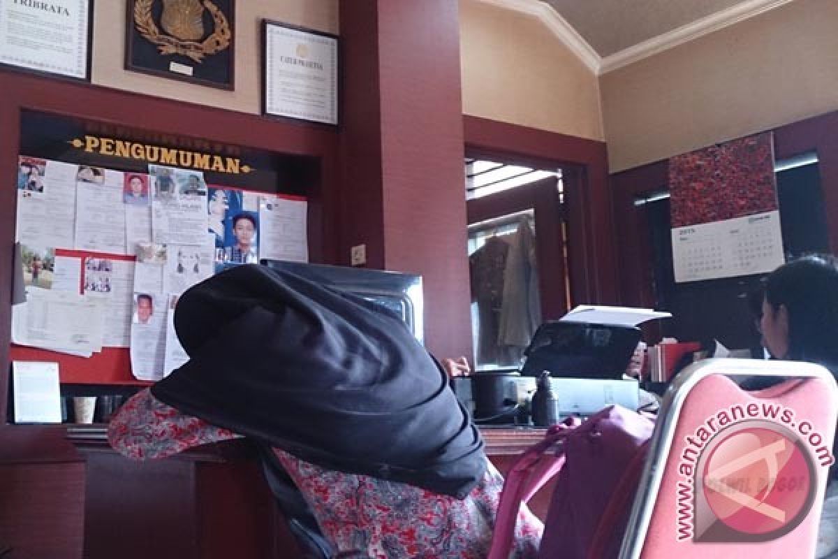 Mahasiswi PNJ Korban Pencurian Di Masjid Bogor 