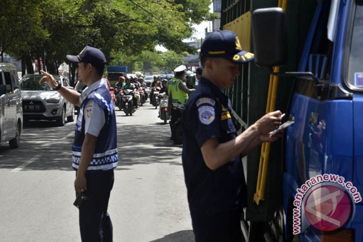 Polda Dan Pemprov Sulbar Razia Kendaraan Non-DC