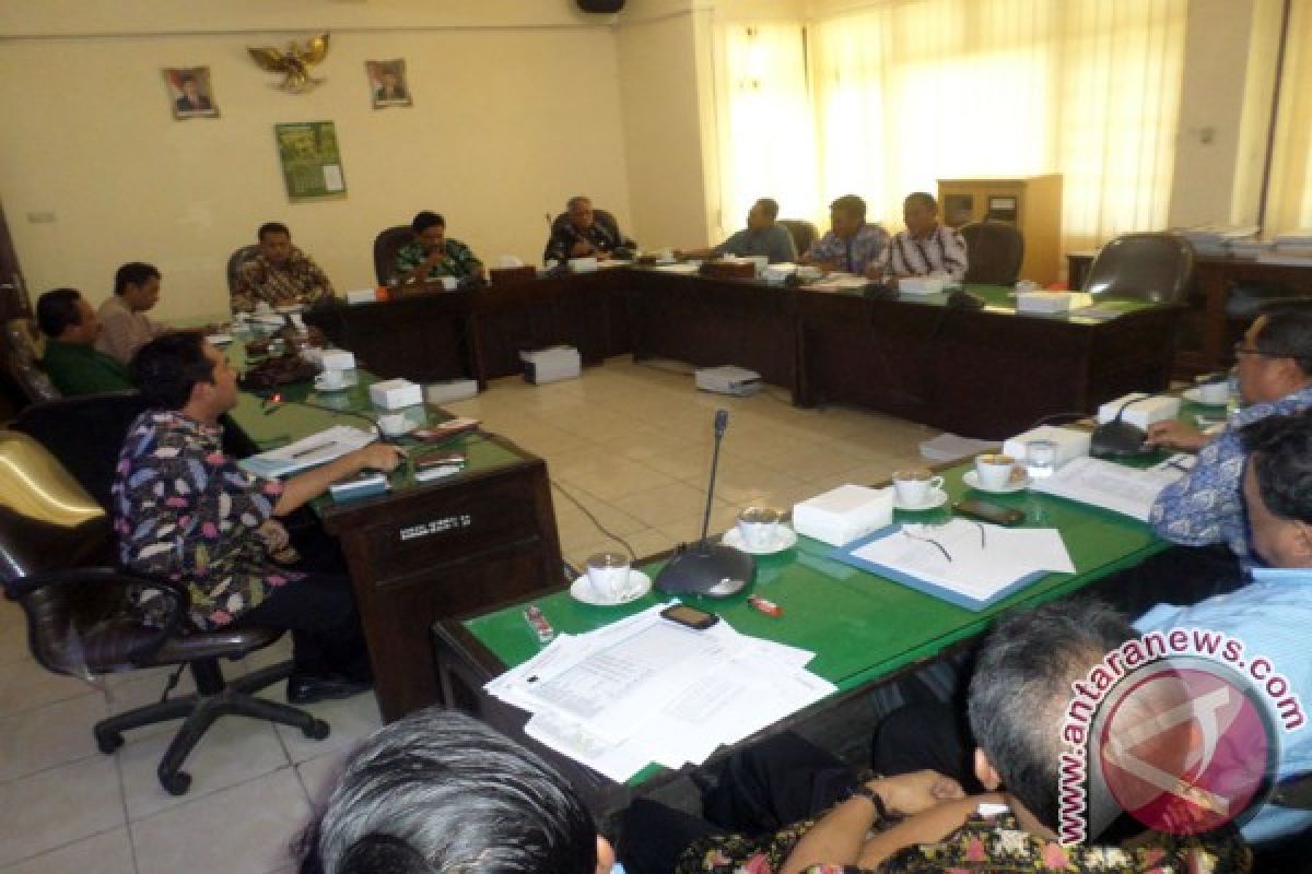 DPRD Bojonegoro Desak KPP Pratama Kembalikan Pajak