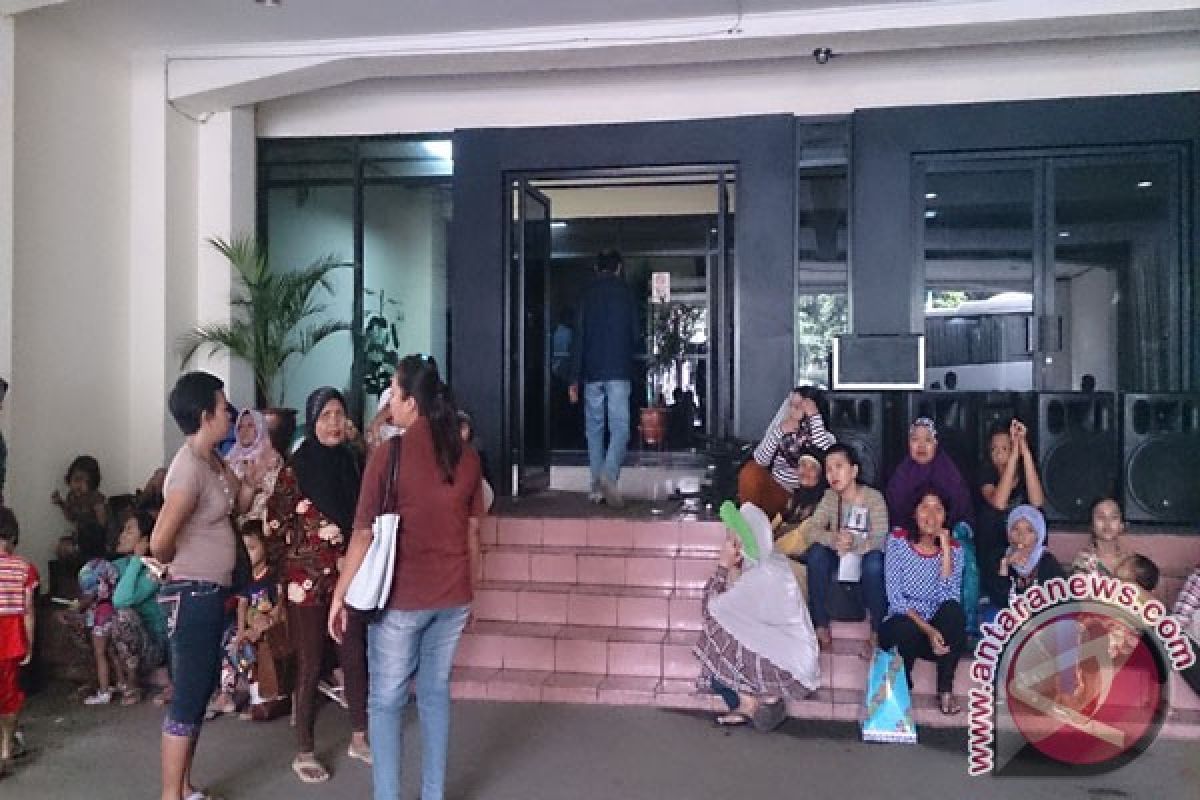 Nasi Kotak Obati Kekecewaan Warga Kota Bogor 
