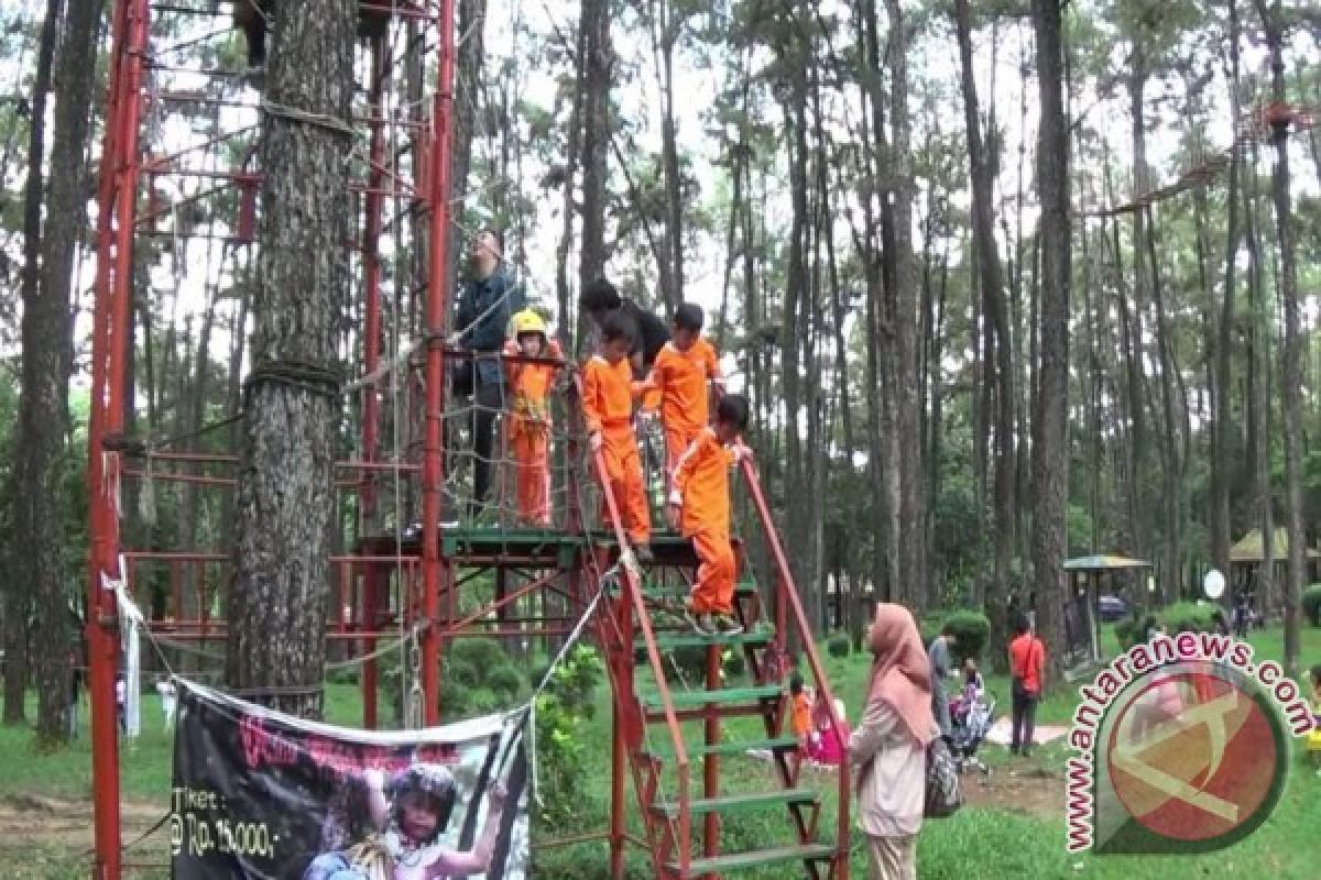 Hutan wisata Palembang sediakan taman rekreasi 