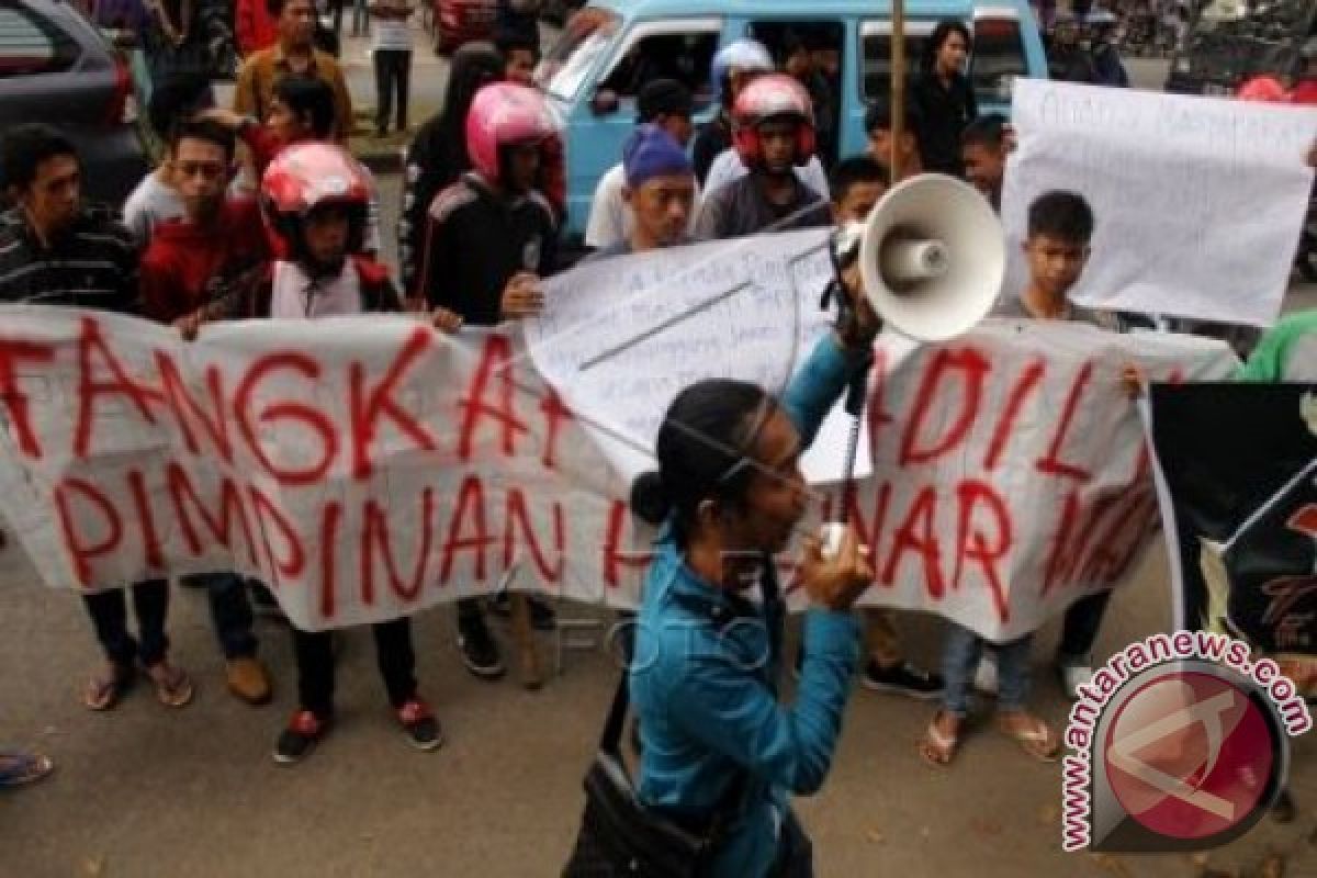 DEMO PT SINAR MAS MAKASSAR