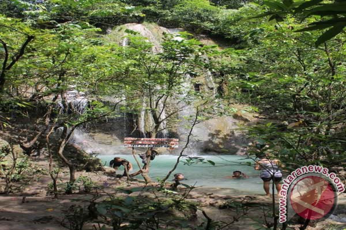 Air Terjun Grojokan Sewu