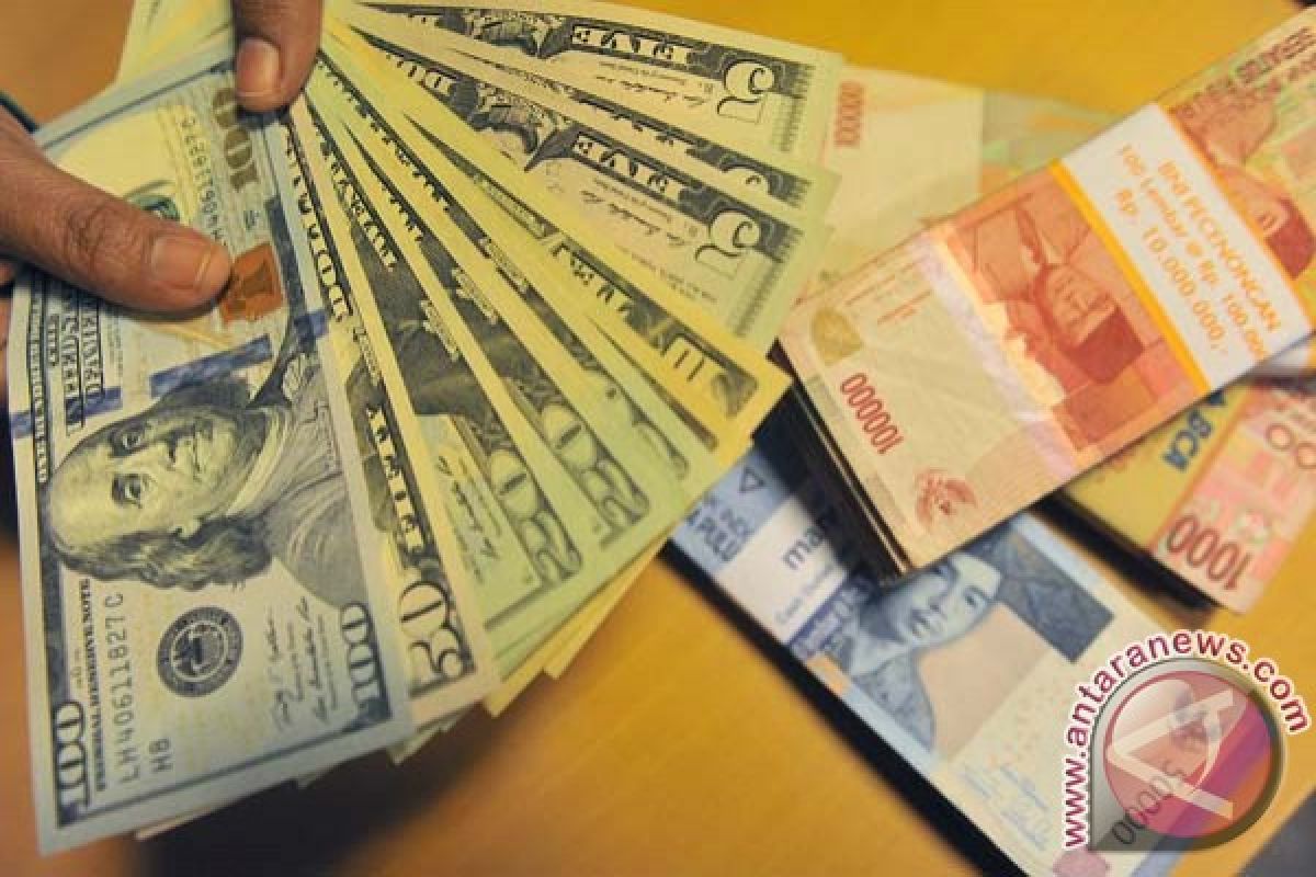 Rupiah kamis sore menguat ke Rp13.486