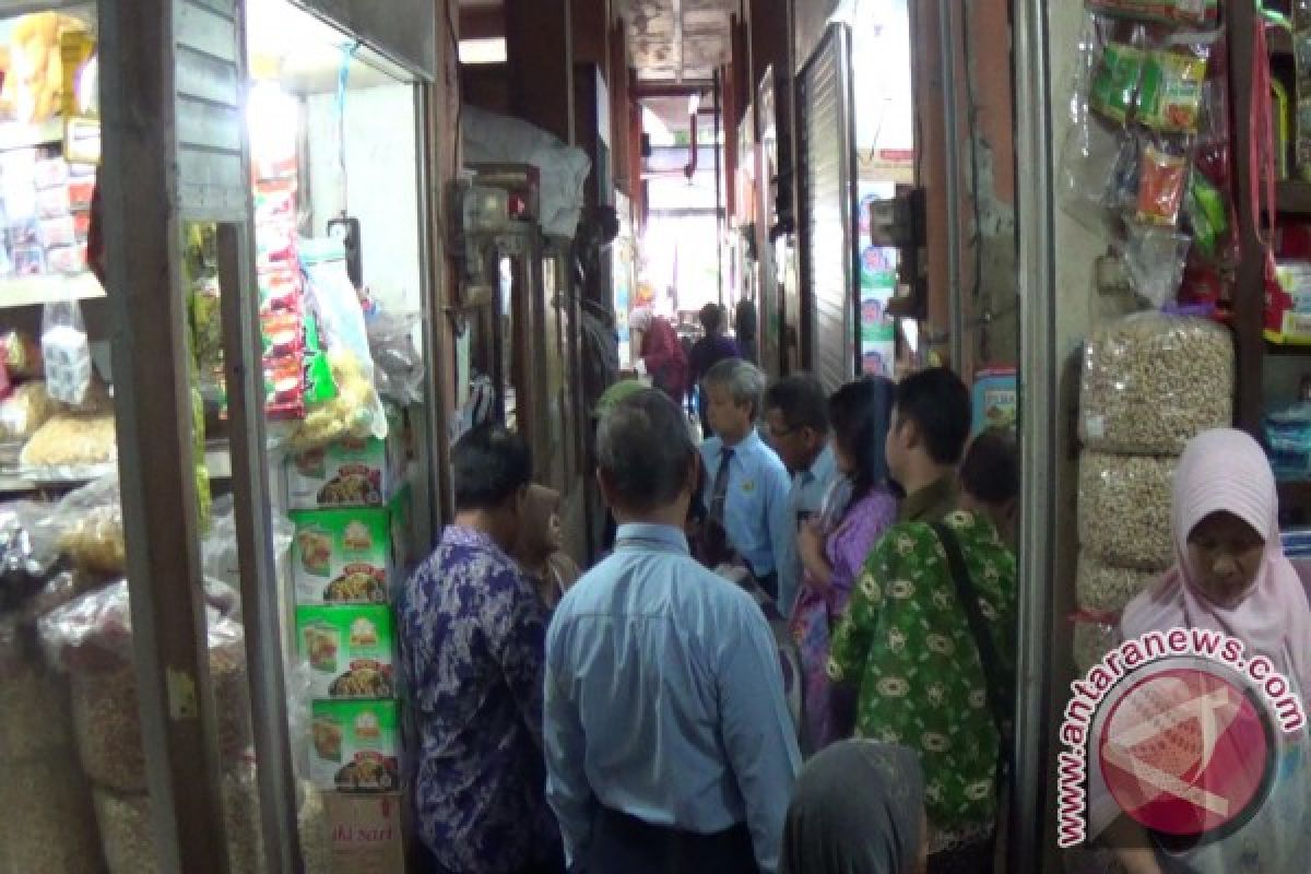 Disperindag Sleman mengundi los pedagang Pasar Prambanan