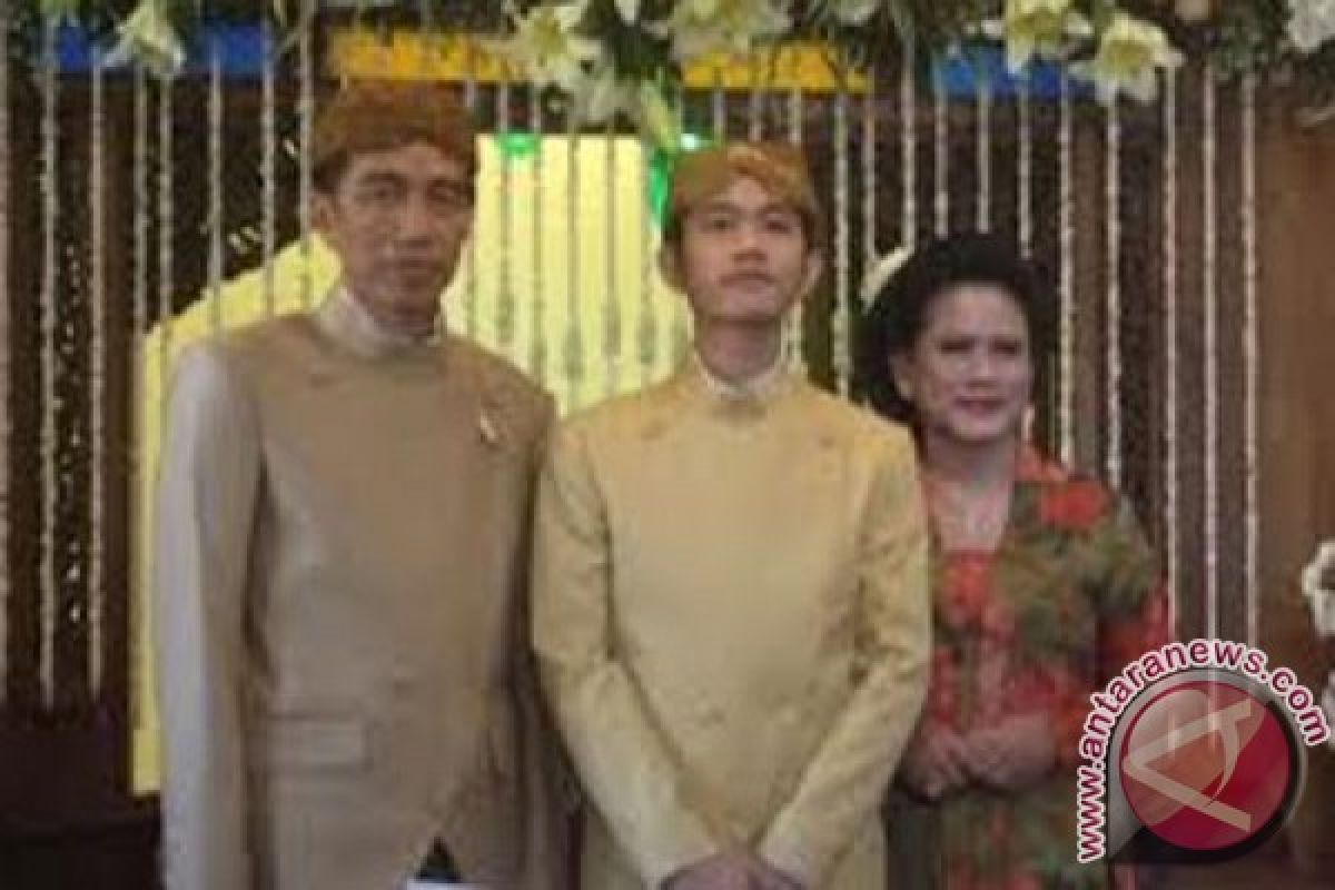 Presiden Jokowi tidak temani Gibran antarkan "seserahan"