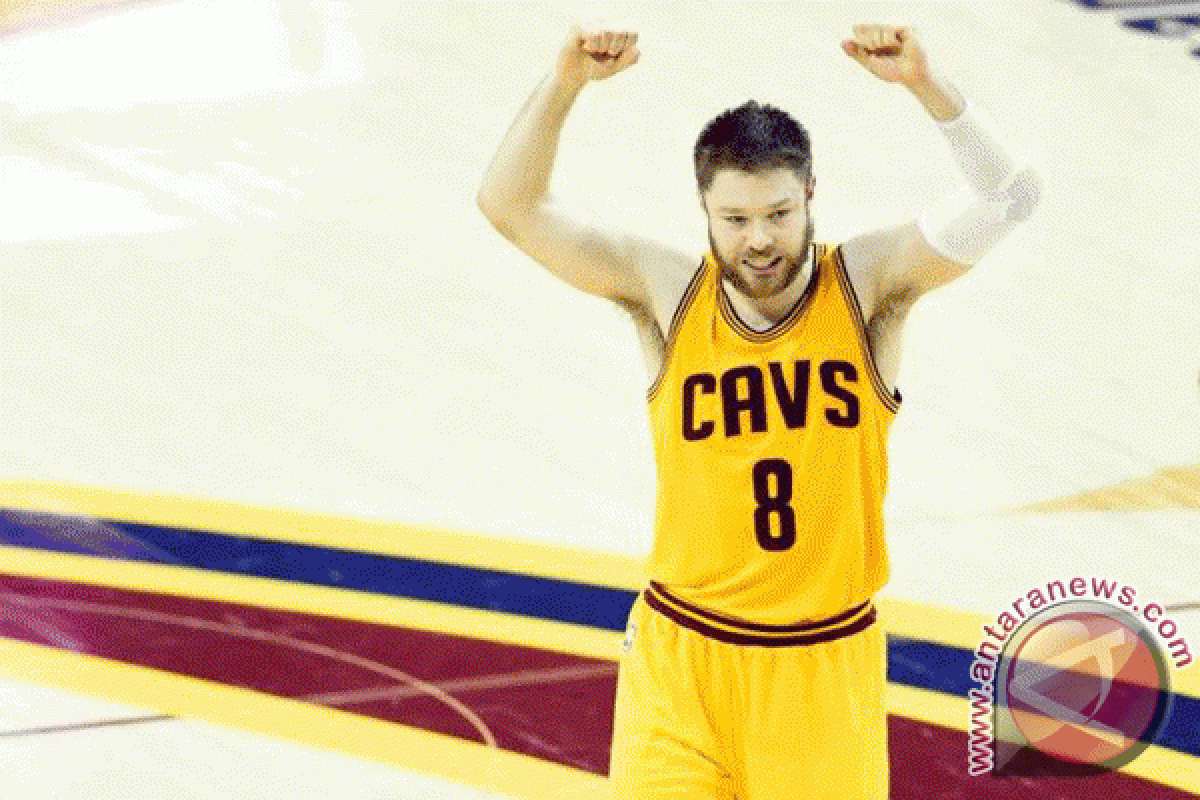 Dellavedova dibawa ke rumah sakit karena kram