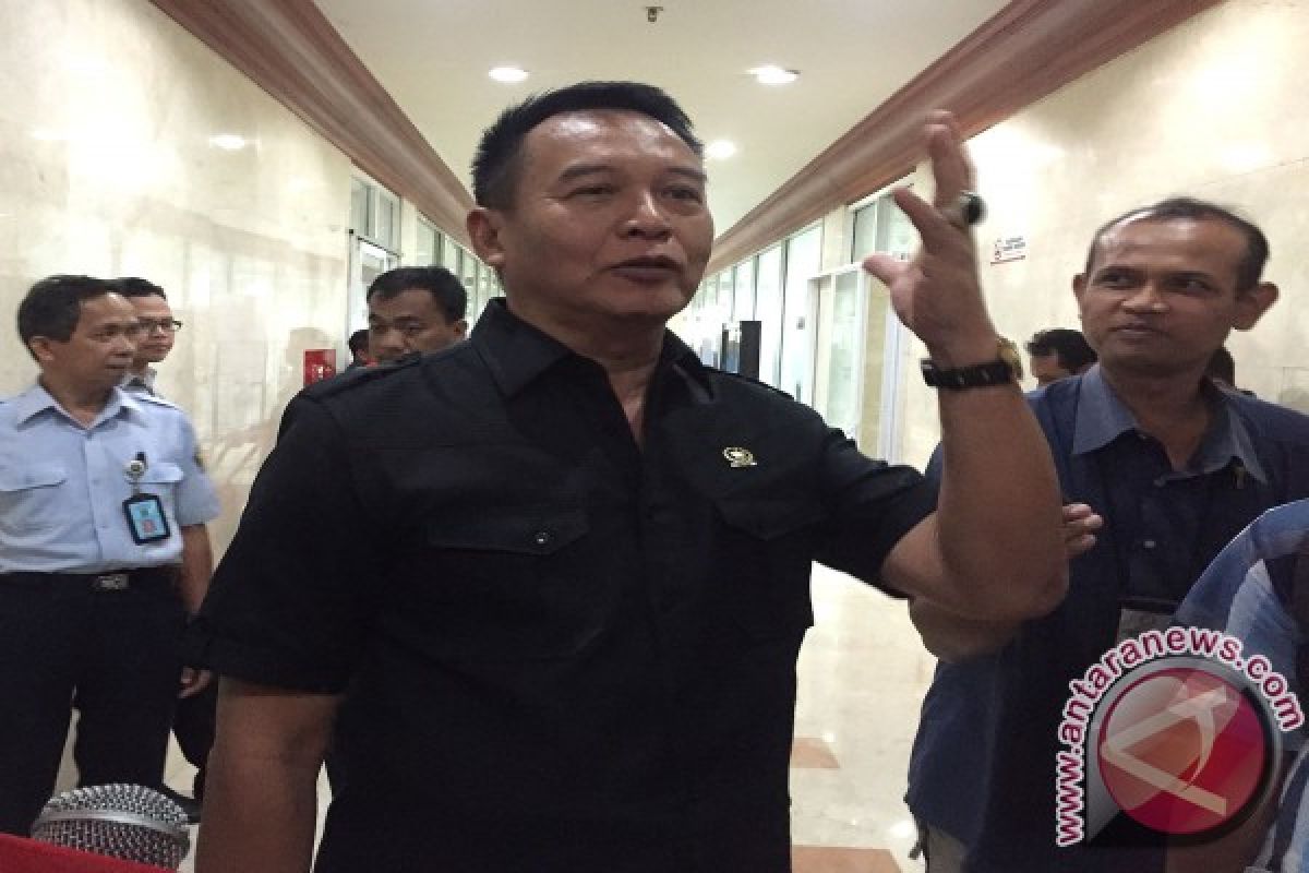 TB Hasanuddin: anggota DPR diduga ikut campur soal alutsista