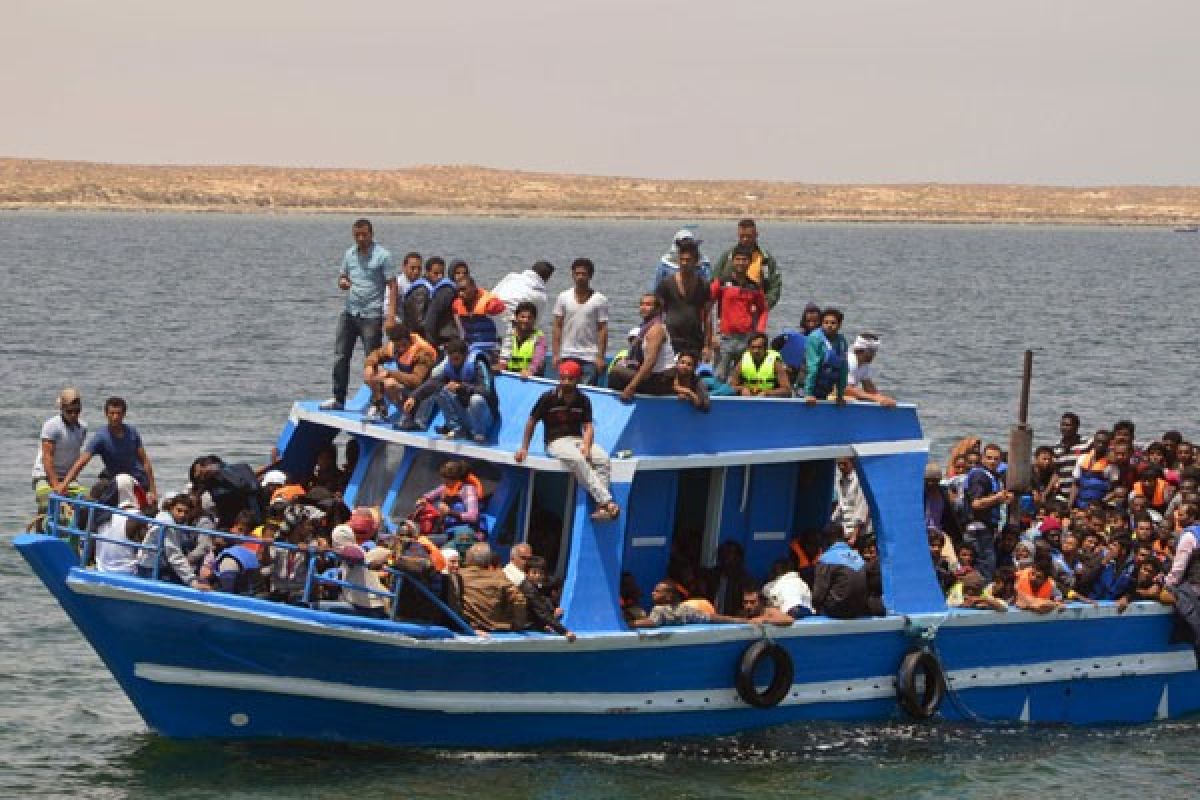 Hampir 2.000 pendatang diselamatkan dari Laut Tengah