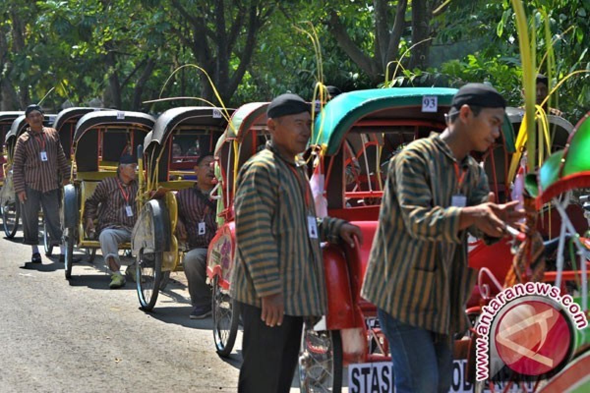 Jokowi Santuni Tukang Becak Meninggal Setelah Mengantar Tamu