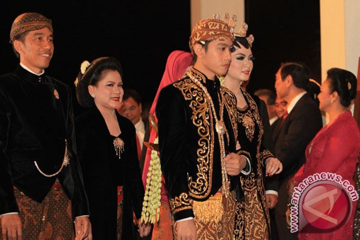 Warna-warni resepsi pernikahan putra Presiden Jokowi