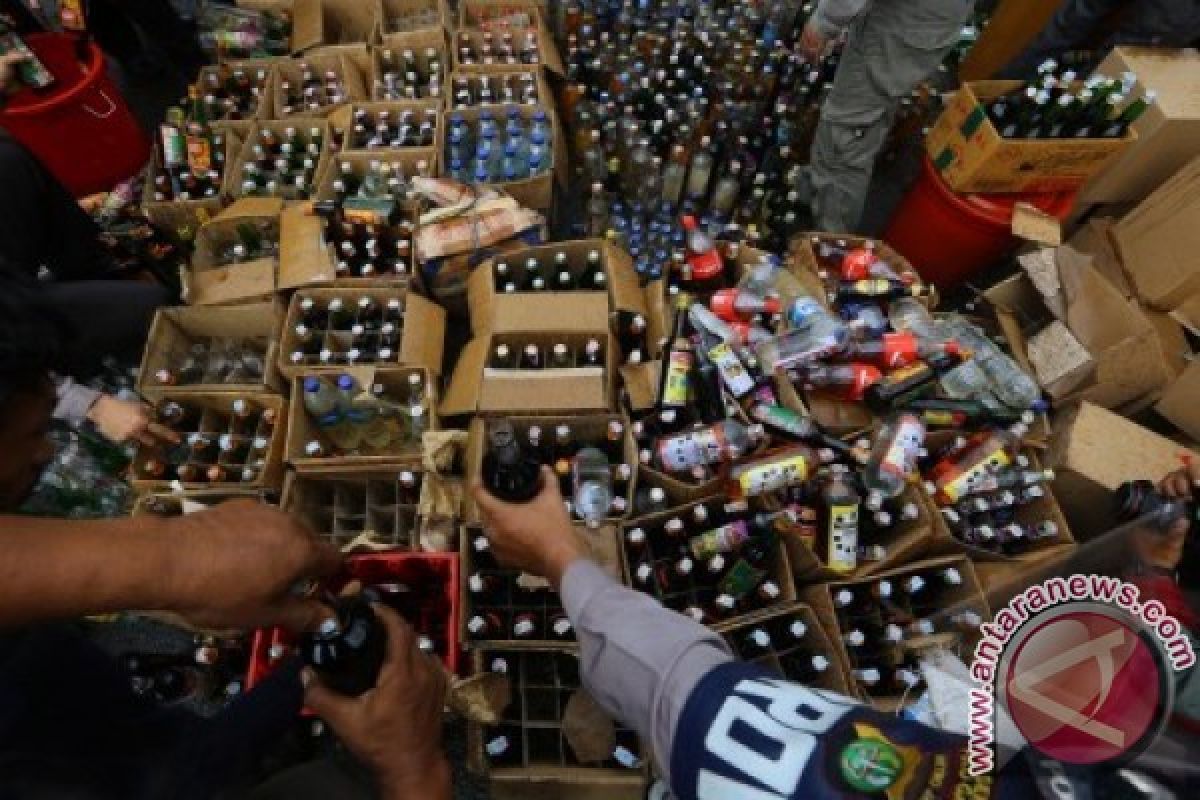 Operasi pekat Jambi amankan ribuan botol miras