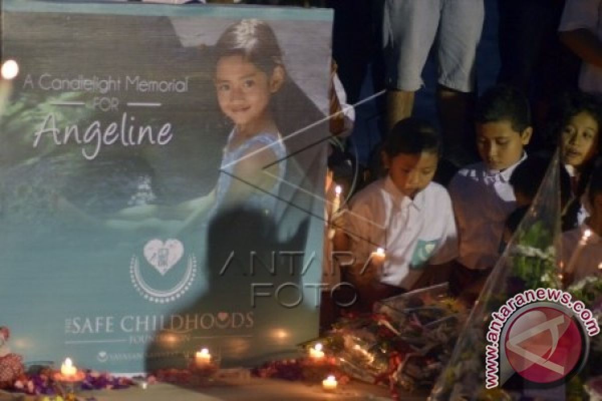 Warga Denpasar Gelar Doa Bersama Kenang Angeline