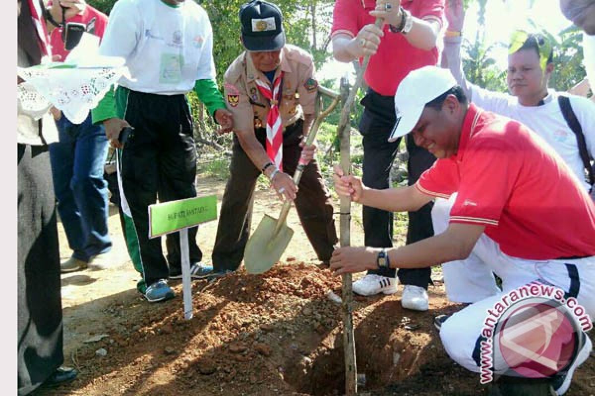 Bantaeng perkenalkan seeforest pada hari lingkungan se-dunia 