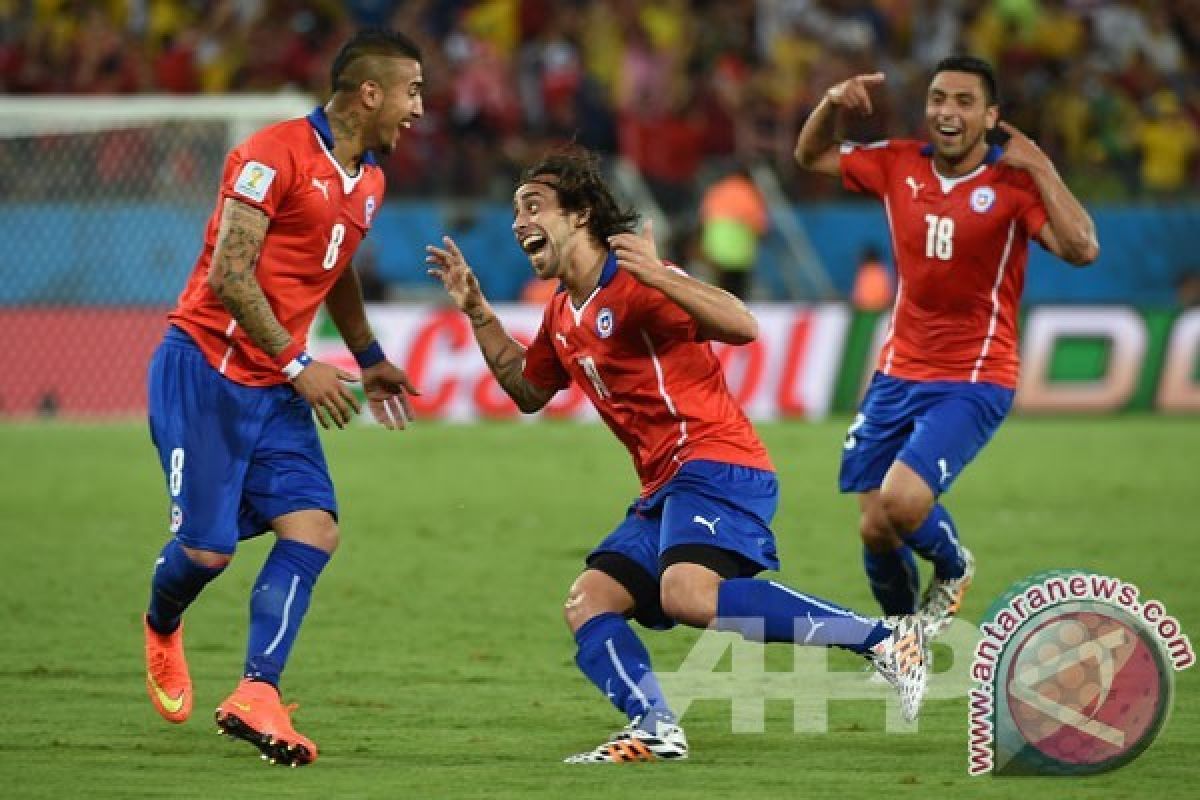 Chile Tundukkan Kamerun 2-0 Berkat Gol Vidal dan Vargas