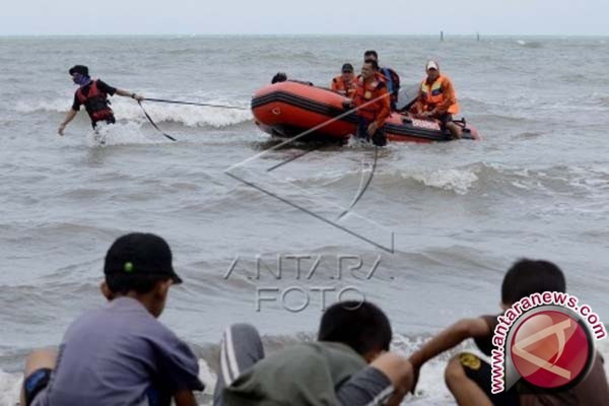 Basarnas Mataram temukan mayat penumpang kapal ferry