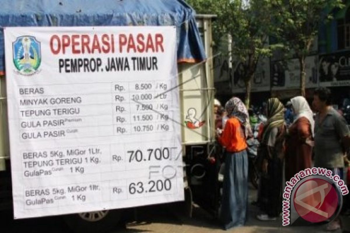 Legislator Jatim Minta Ubah Pola Operasi Pasar