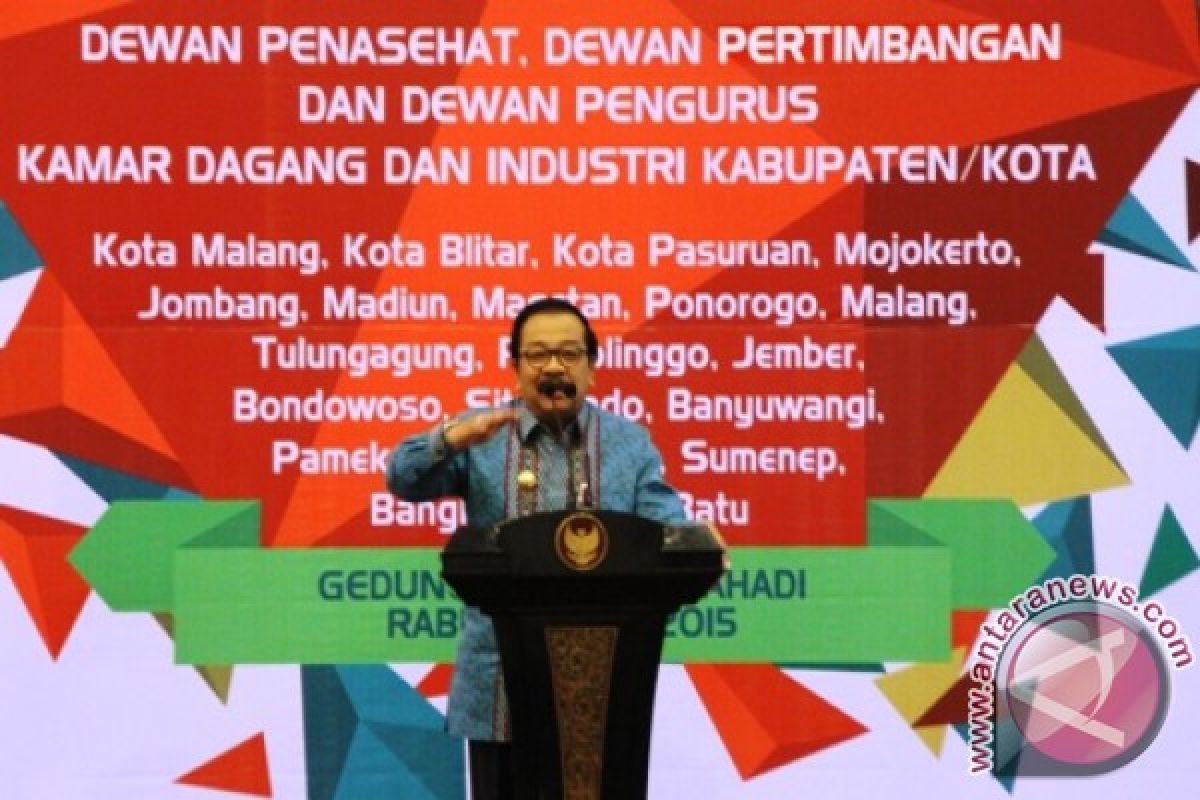 Mendagri-Menseskab Hadiri Pelantikan Bupati di Jatim