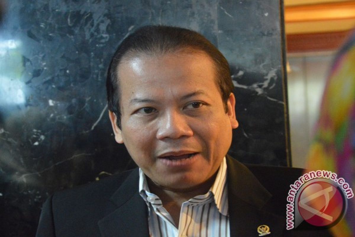 Wakil Ketua DPR anggota doakan korban Hercules TNI AU