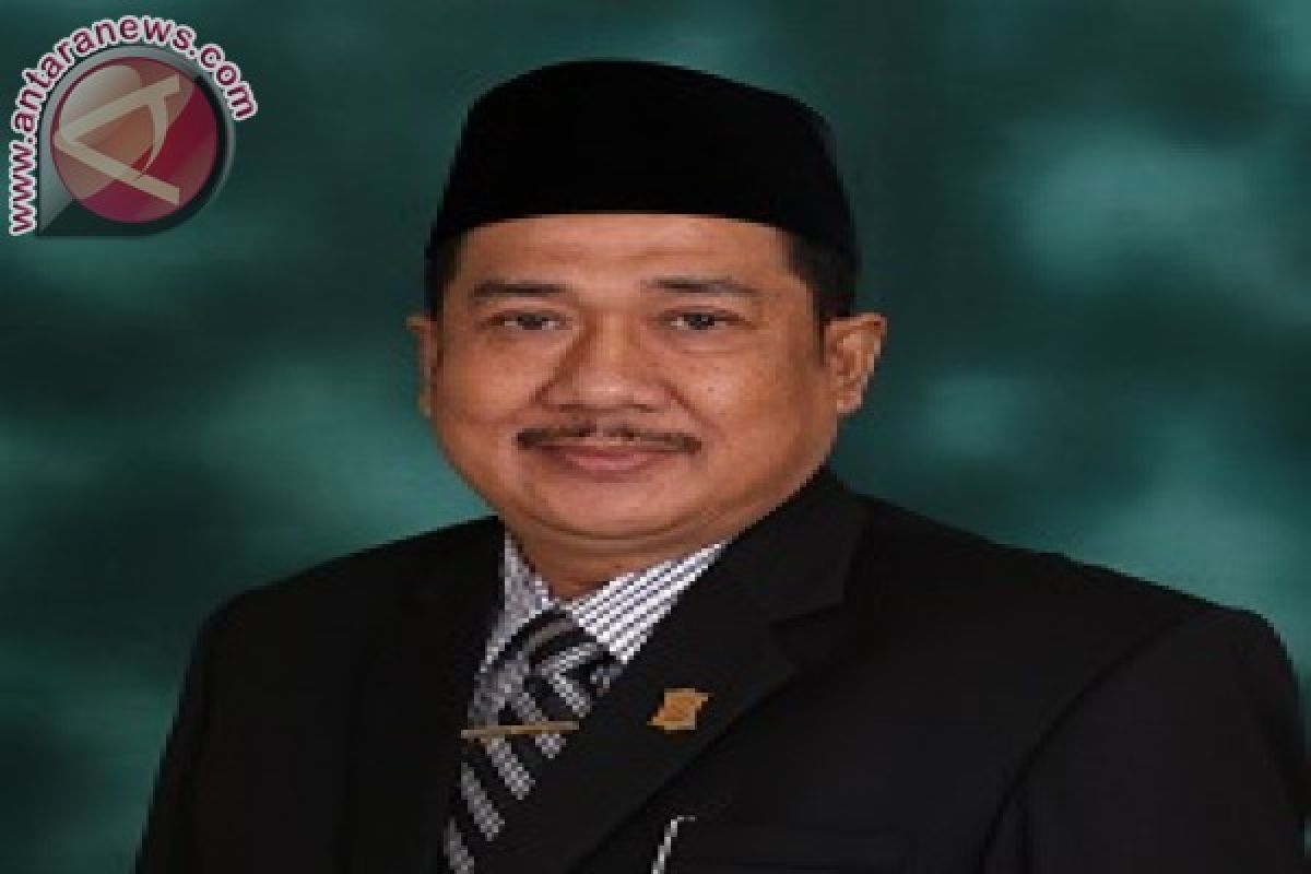 DPRD Surabaya Minta Operasional PKL Dibatasi