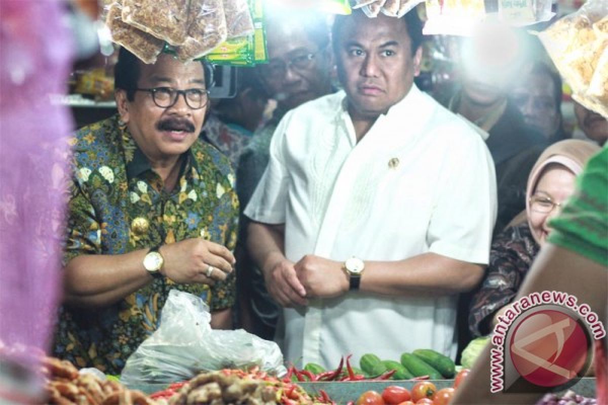 Mendag Sidak Pasar Tradisional di Surabaya