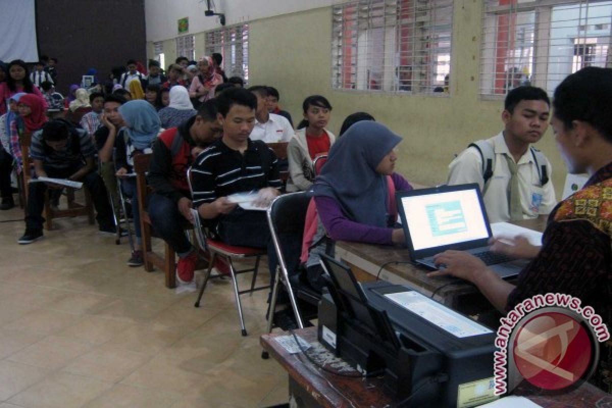 Sekolah Favorit di Jember Diserbu Pendaftar