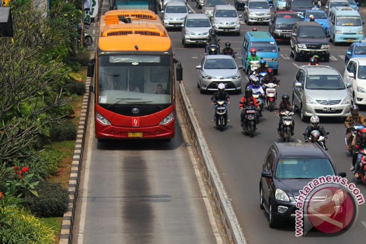 Transjakarta beroperasi pada malam pergantian tahun