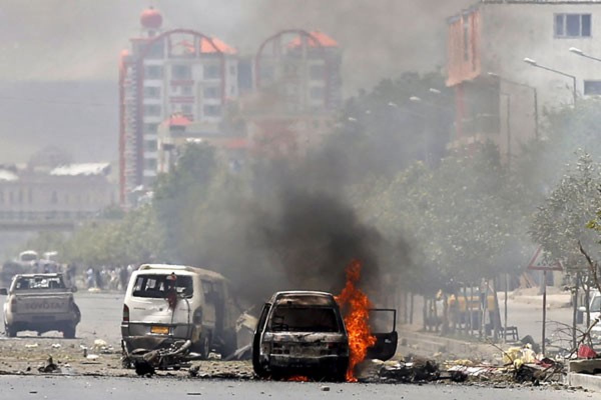 Bom bunuh diri di pasar Afghanistan tewaskan 15 orang