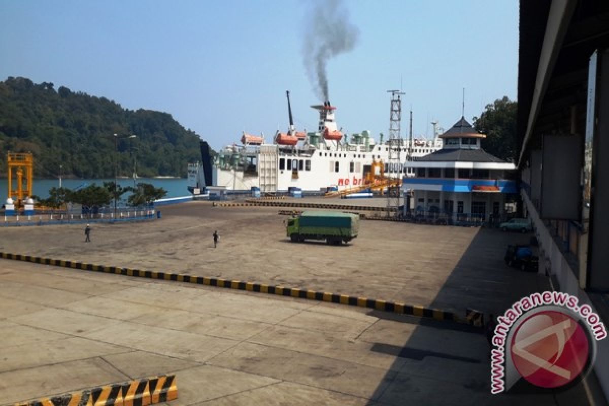 Pemudik Gunakan Ferry Jangan Bertumpuk Malam Hari