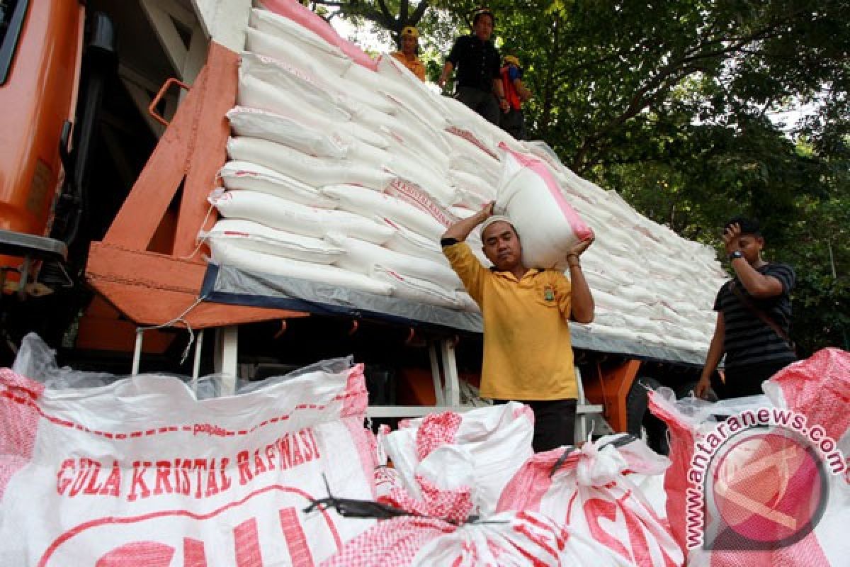 DPR minta Satgas Pangan selidiki kebocoran gula rafinasi