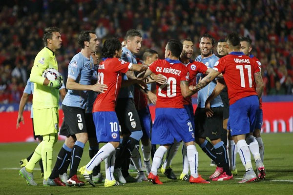 Uruguay geram Chile ke semifinal Piala Amerika