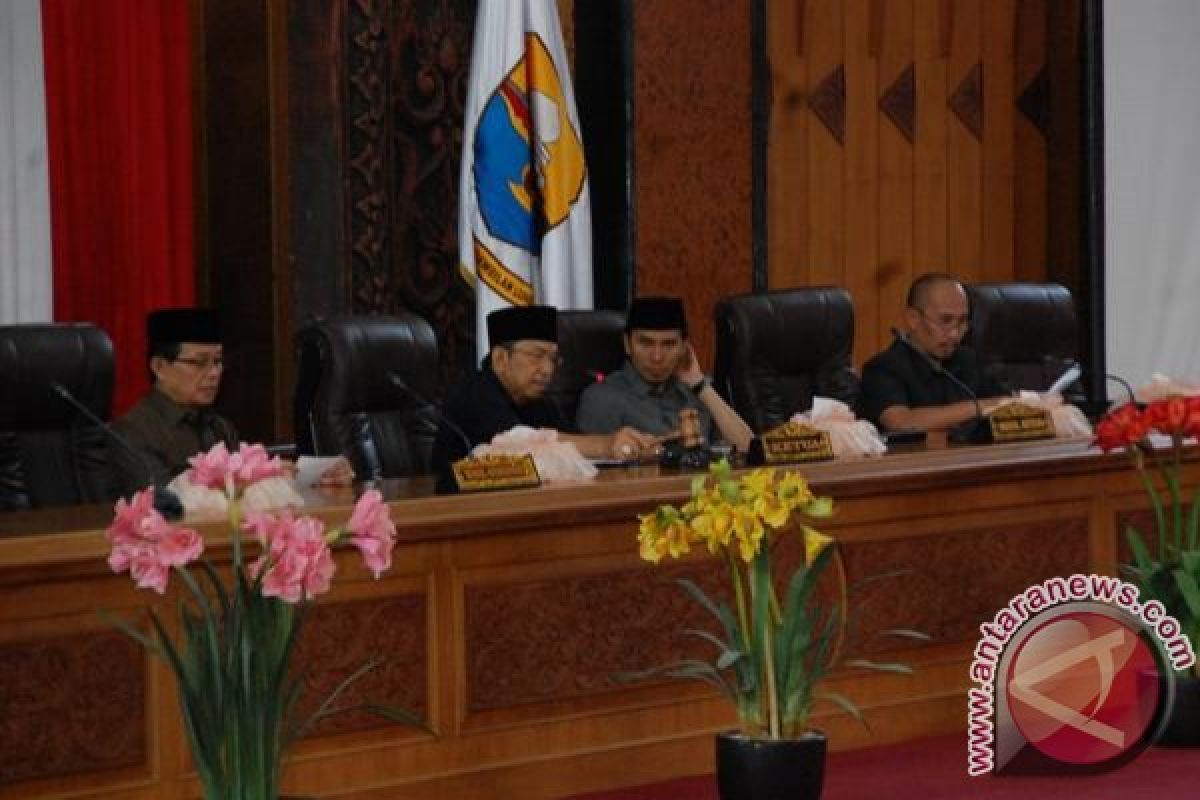 DPRD Provinsi Jambi dengarkan jawaban eksekutif