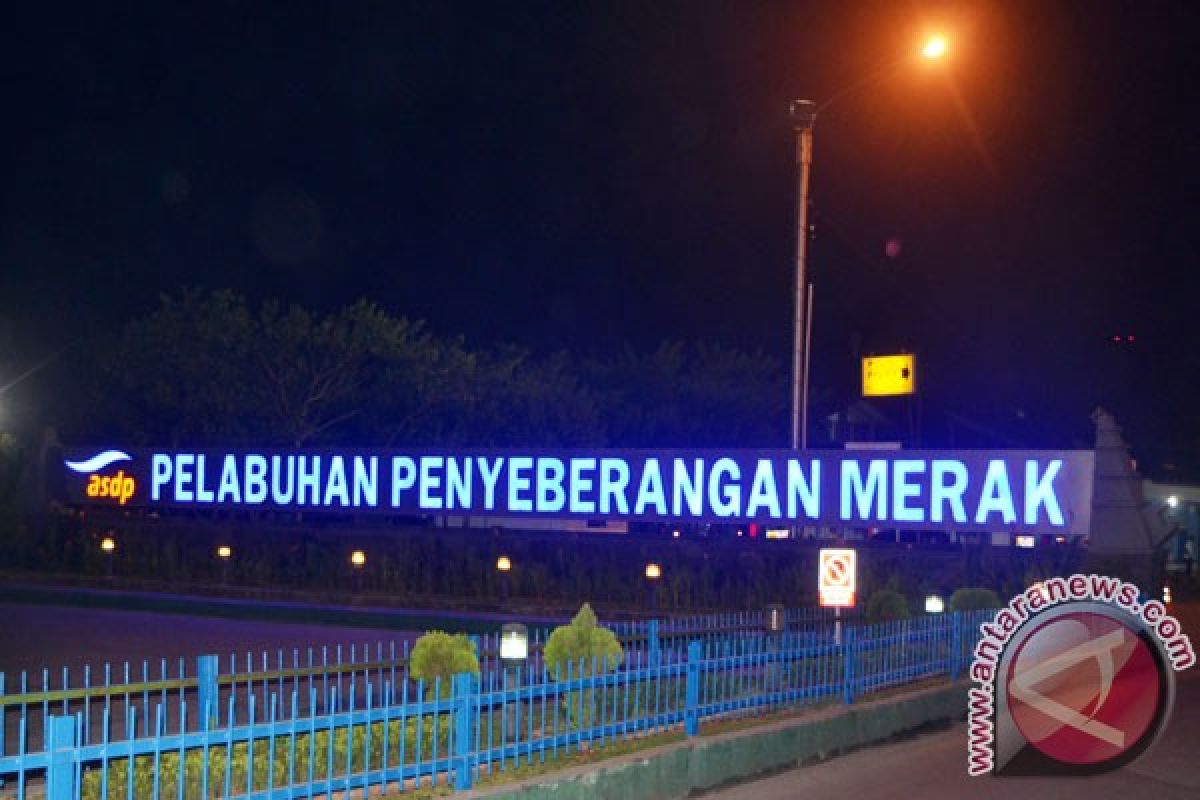 15.000 Kendaraan Padati Pelabuhan Merak Banten