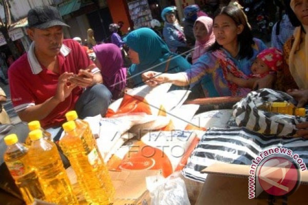 Pemkab Kapuas Hulu gelar bazar Sembako