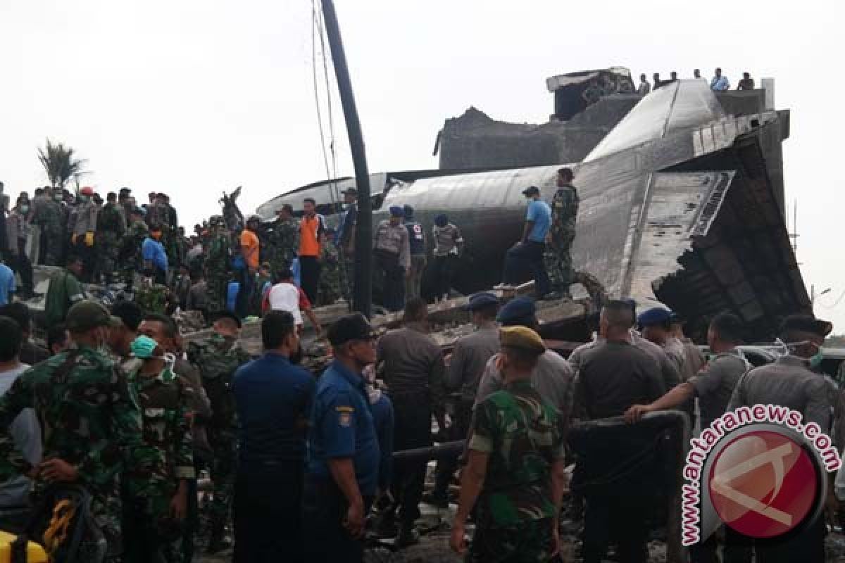 TNI jaga ketat lokasi jatuhnya Hercules