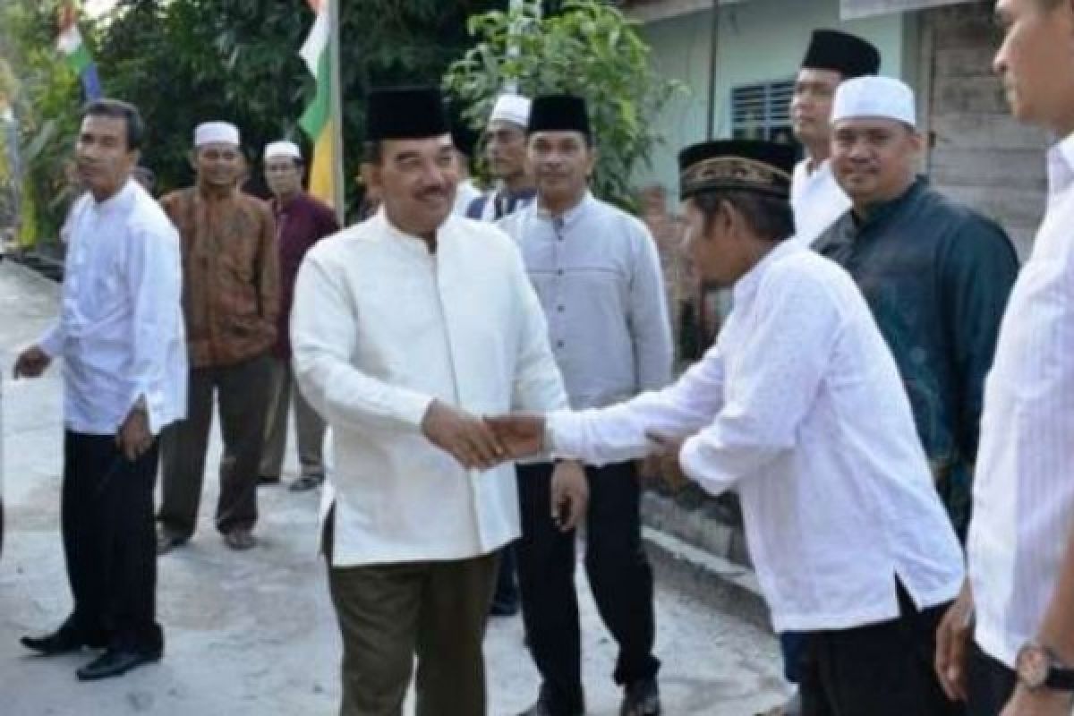 Jefry Noer : Ramaikanlah Masjid Untuk Beribadah