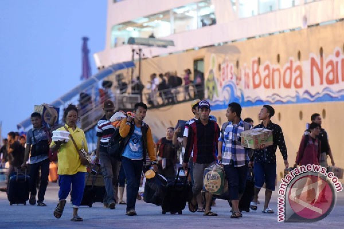 Pelabuhan Tanjung Priok diperkirakan dipadati 30.704 penumpang
