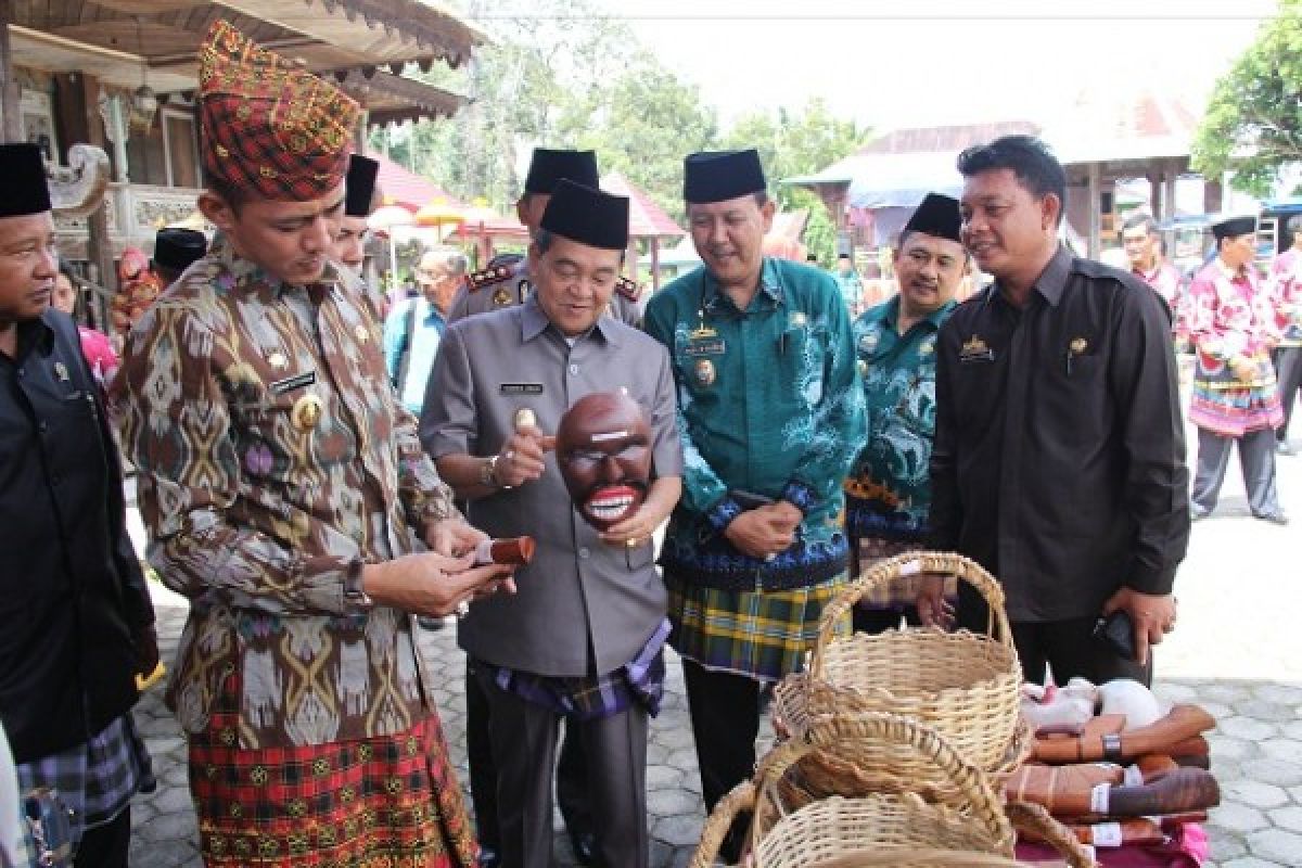 Pemkab Lampung Barat dorong partisipasi masyarakat aktif dalam pembangunan