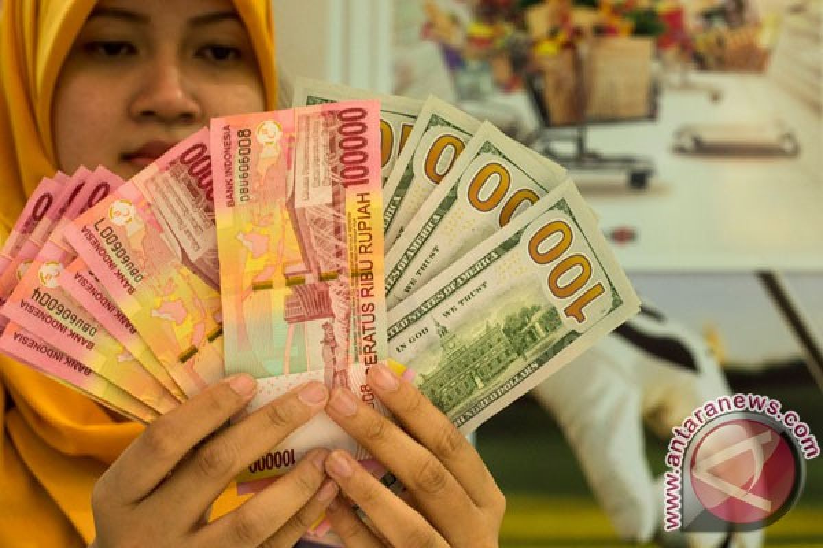 Rupiah Selasa sore menguat menjadi Rp14.243