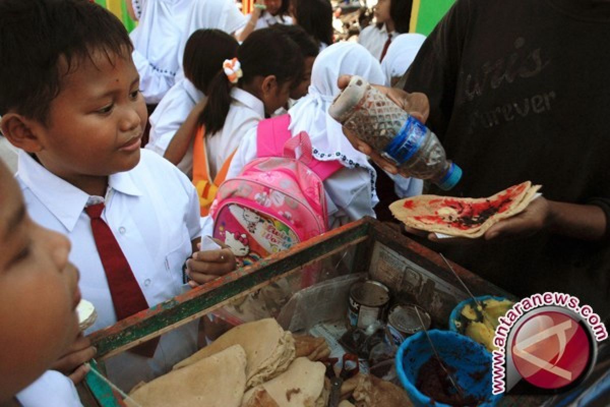 BBPOM Jayapura klaim jajanan anak sekolah aman dikonsumsi