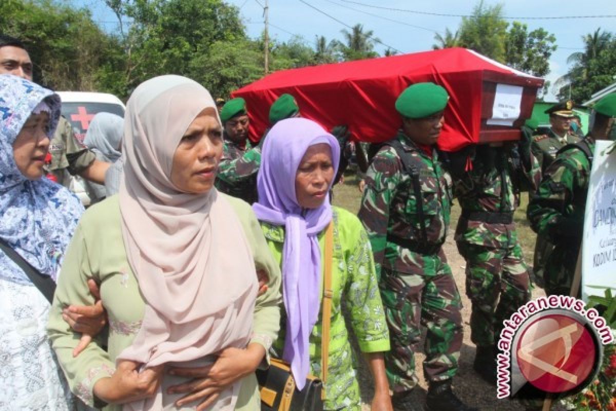 Pangdam VI/Mulawarman Sambut Jenazah Korban Hercules 