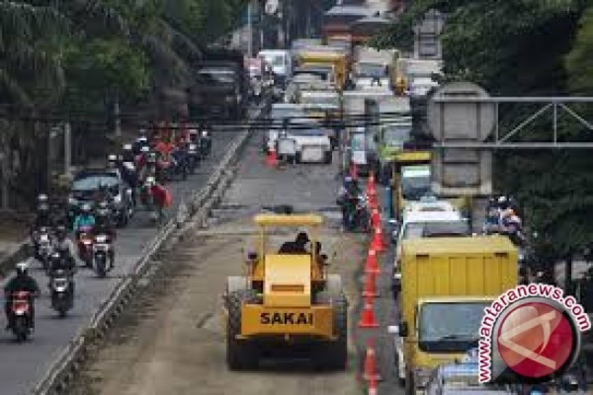 Pembaikan Jalan Talu-Lubuk Sikaping Segera Dilanjutkan