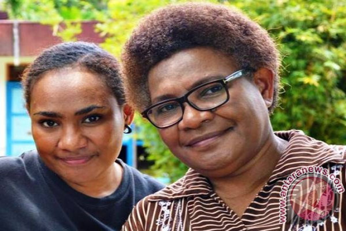 Foker LSM Papua berharap Polri semakin baik