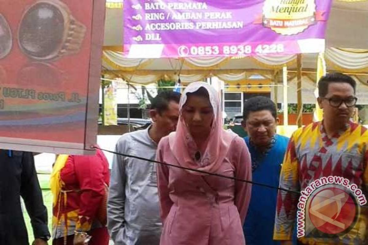 Mantan Fasilitator Kutai Sukses Jadi Pengrajin Akik 