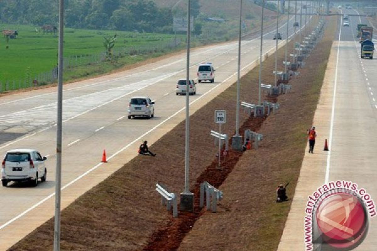 Pemerintah pusat programkan 392 Km Tol baru 2017