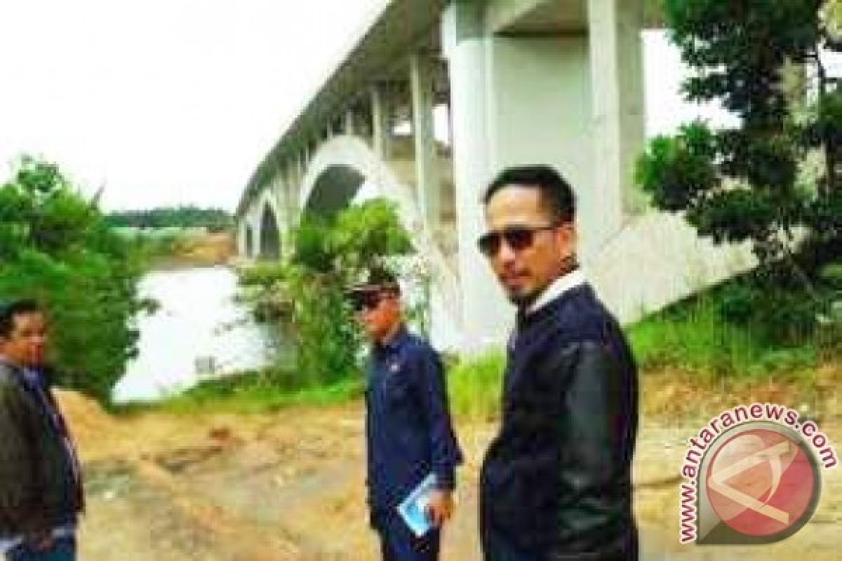 Pansus Tinjau Pembangunan Jembatan Pulau Balang Kaltim 